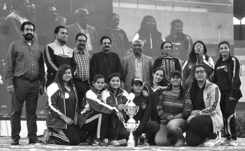 DMC Central Chairman Rehan Hashmi and other guests with the winner women team of Sports Gala-2020 organised by the DMC recently.